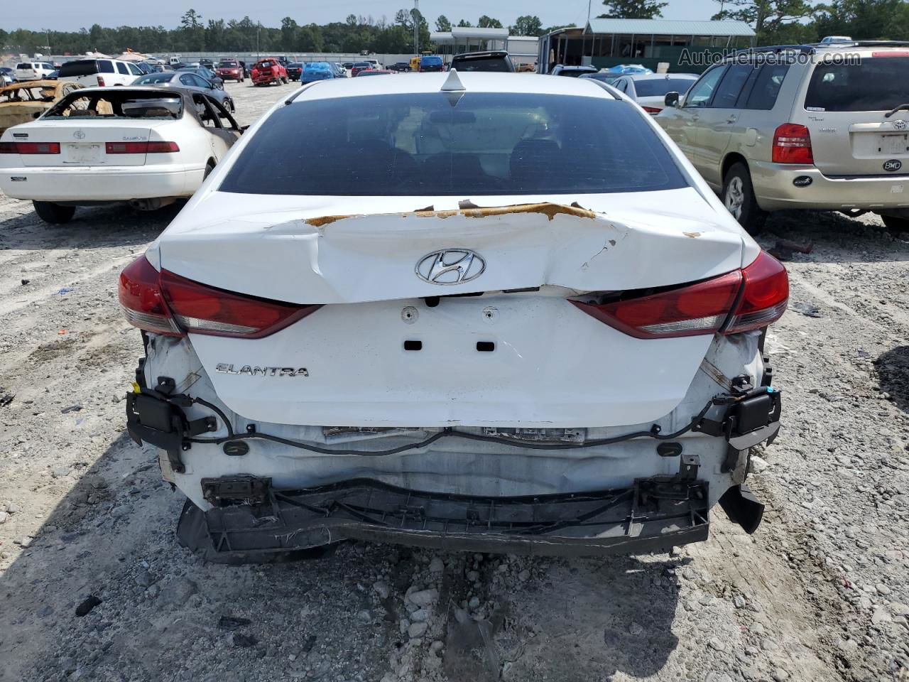 2018 Hyundai Elantra Sel White vin: 5NPD84LF6JH313110