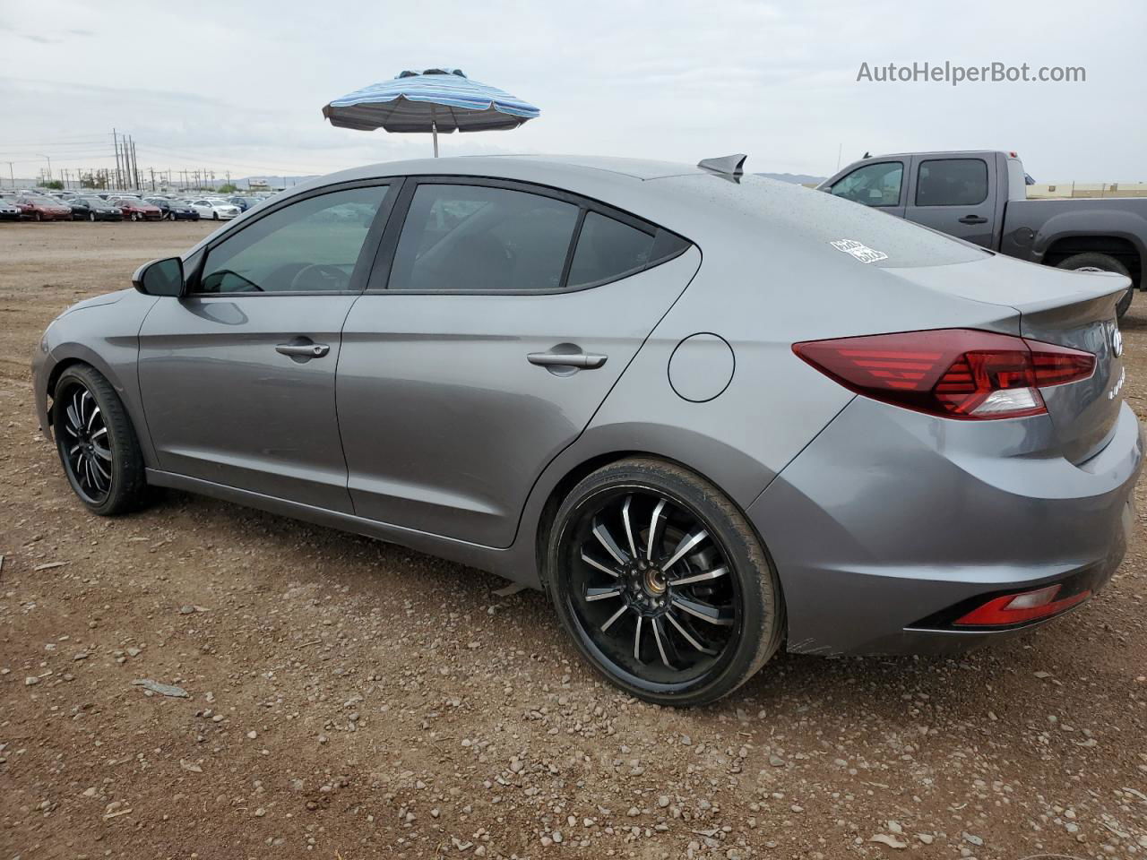 2019 Hyundai Elantra Sel Gray vin: 5NPD84LF6KH450582