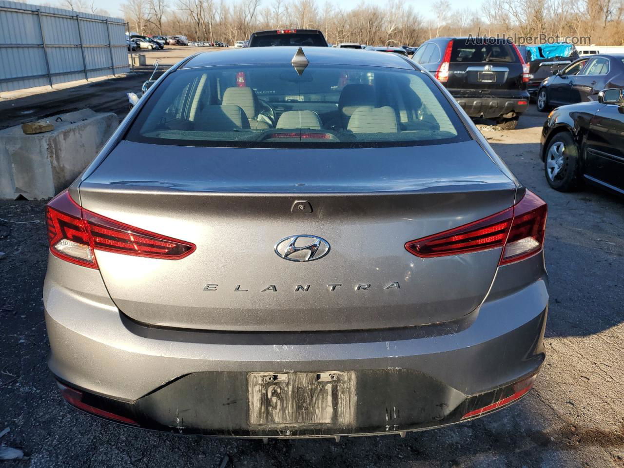 2019 Hyundai Elantra Sel Silver vin: 5NPD84LF6KH450890