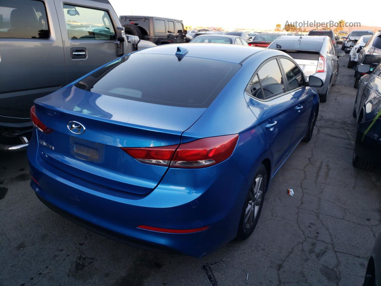 2018 Hyundai Elantra Sel Blue vin: 5NPD84LF7JH216420