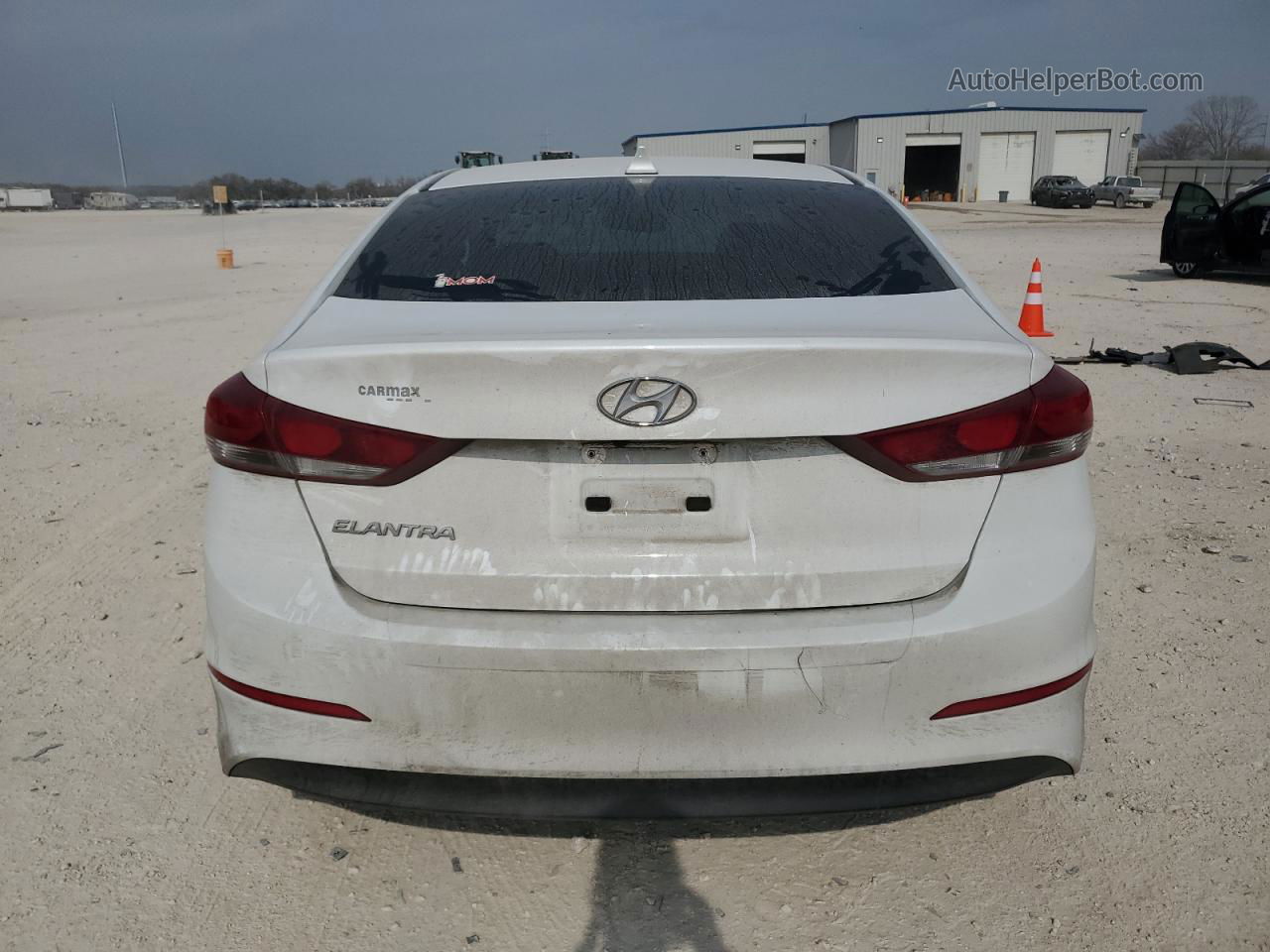 2018 Hyundai Elantra Sel White vin: 5NPD84LF7JH291781