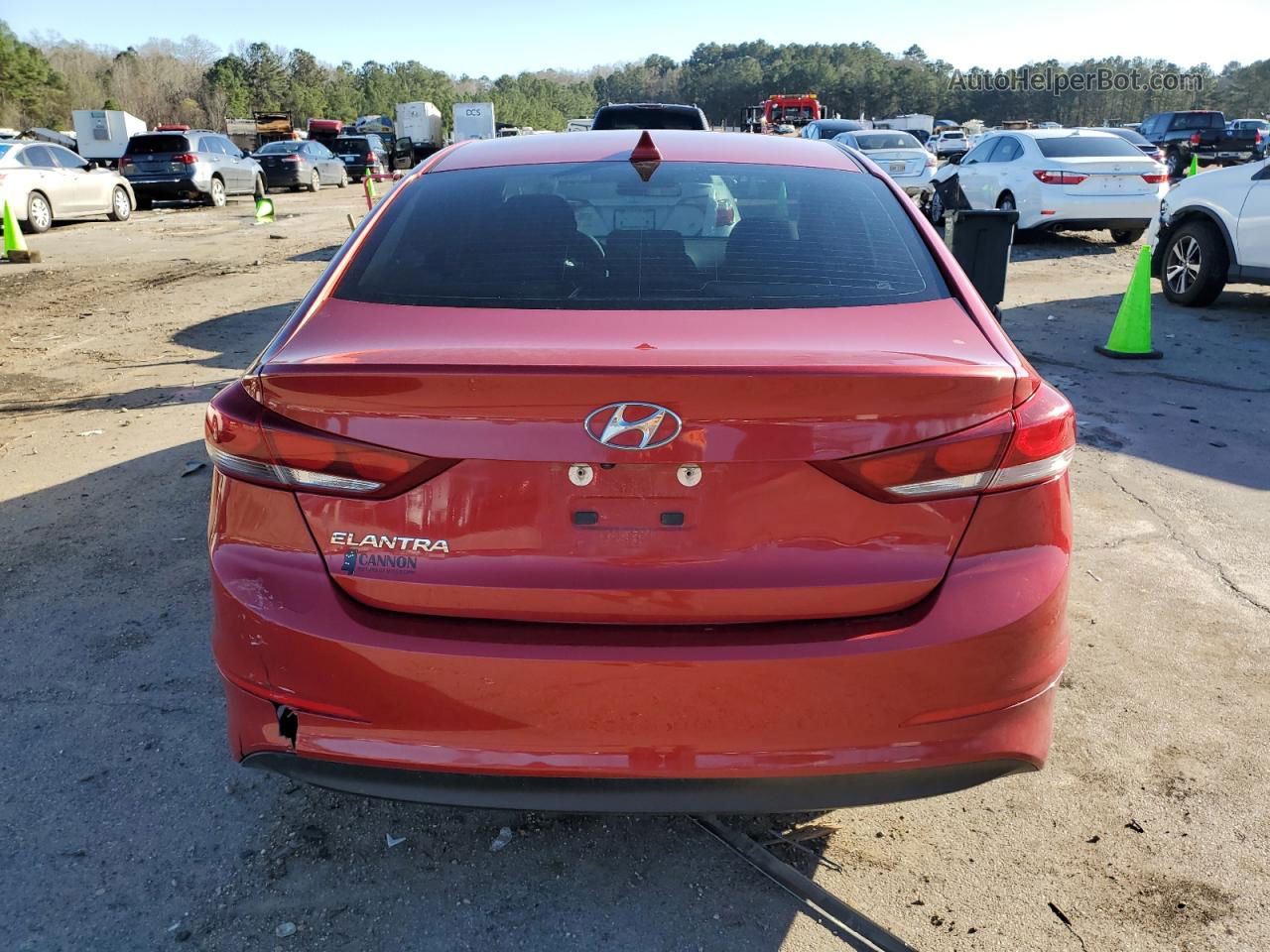 2018 Hyundai Elantra Sel Red vin: 5NPD84LF7JH311091