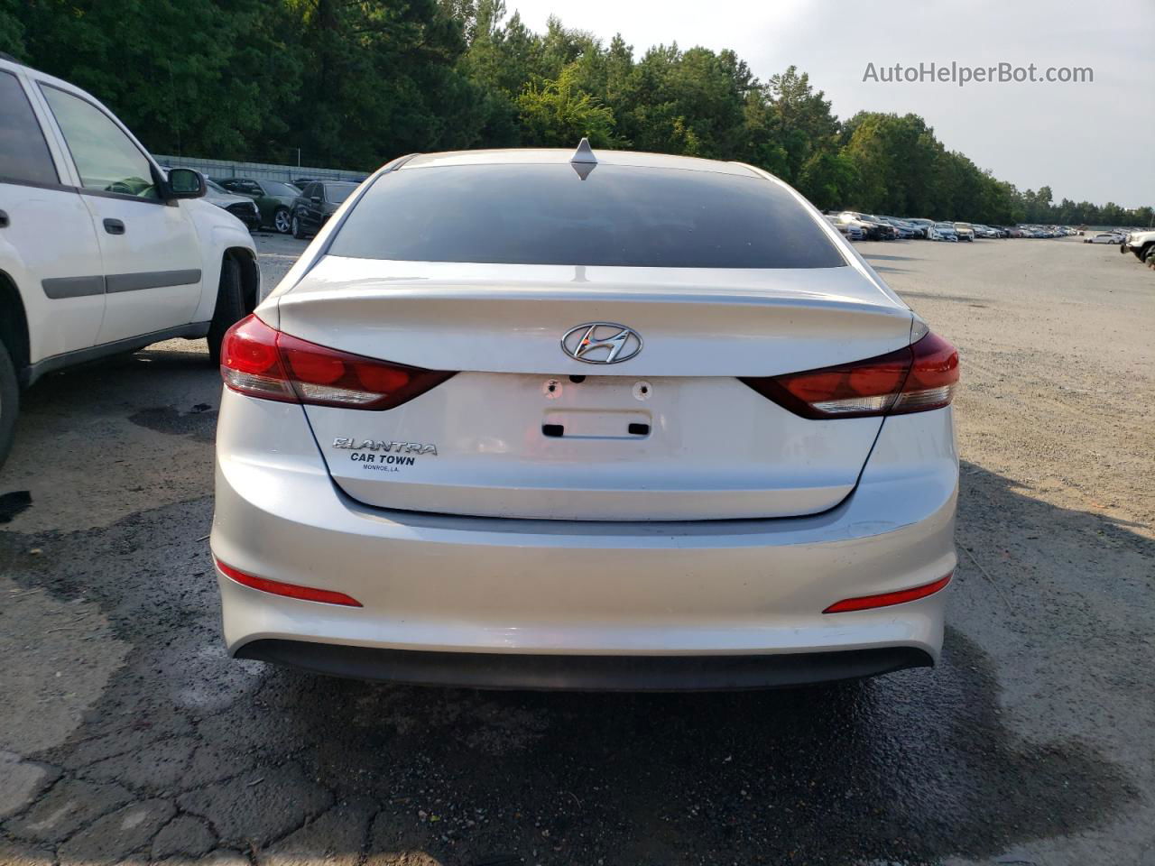 2018 Hyundai Elantra Sel Белый vin: 5NPD84LF7JH336394