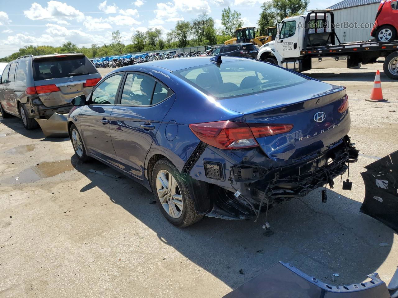 2019 Hyundai Elantra Sel Blue vin: 5NPD84LF7KH416828