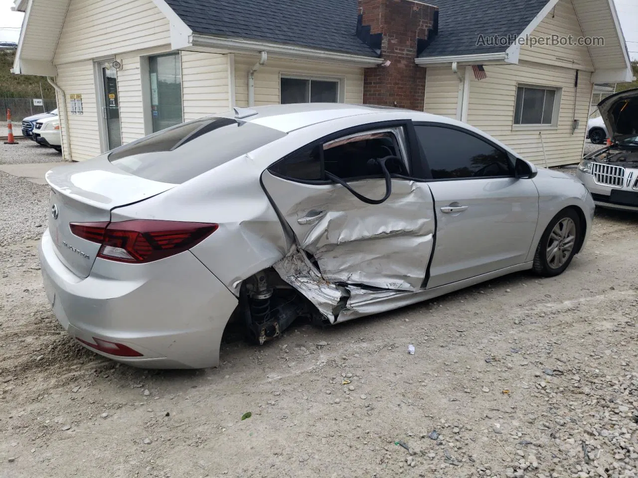 2019 Hyundai Elantra Sel Silver vin: 5NPD84LF7KH424573