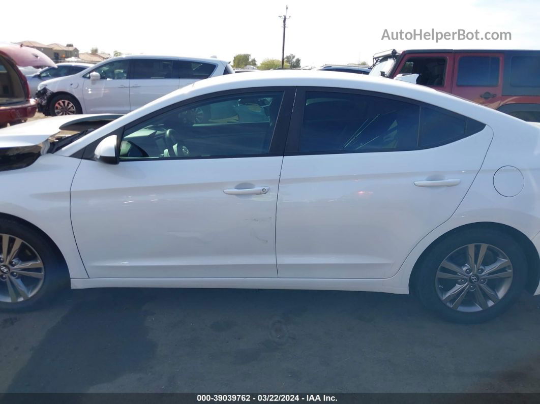 2017 Hyundai Elantra Se White vin: 5NPD84LF8HH028936