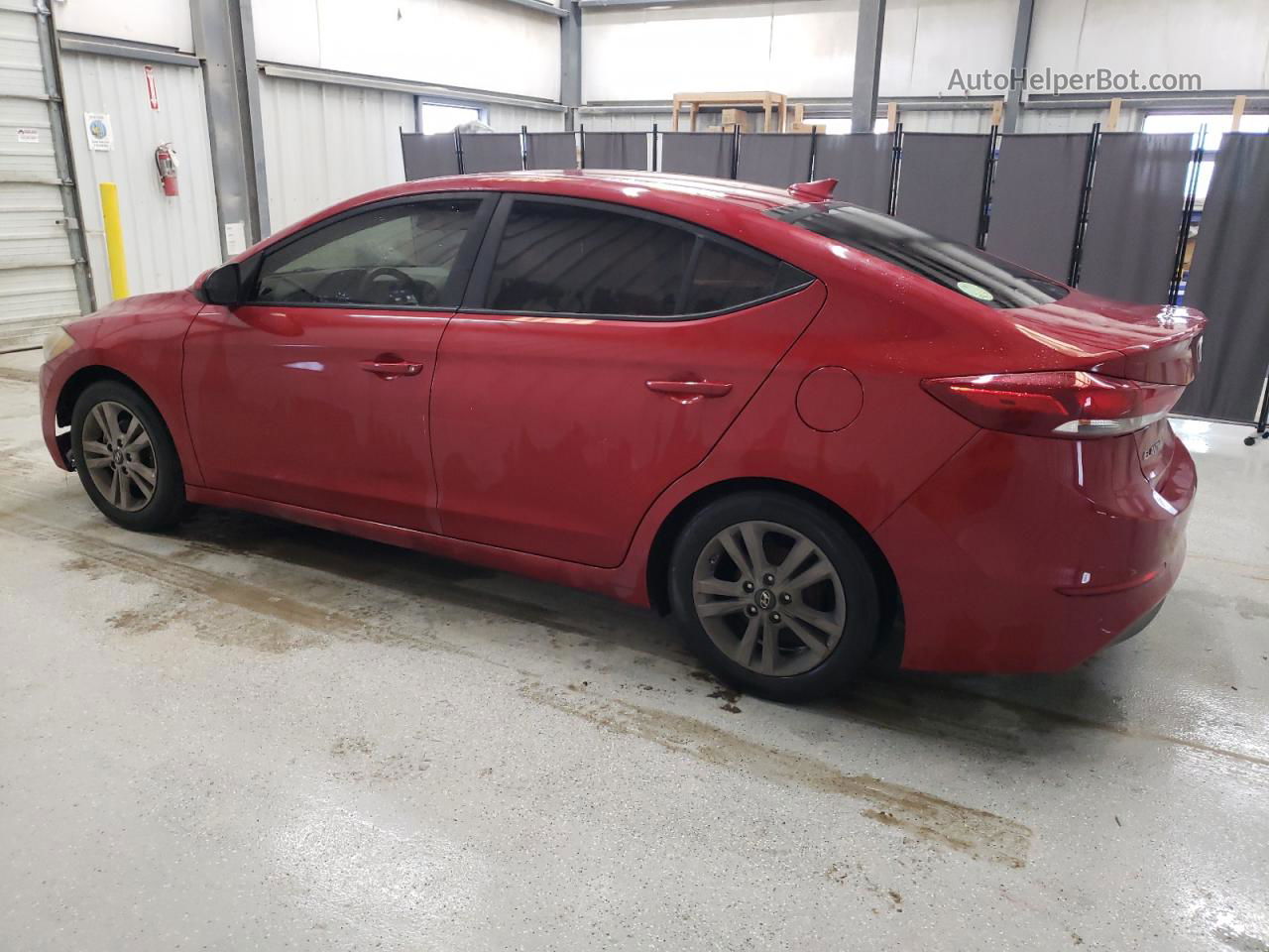 2017 Hyundai Elantra Se Red vin: 5NPD84LF8HH049379