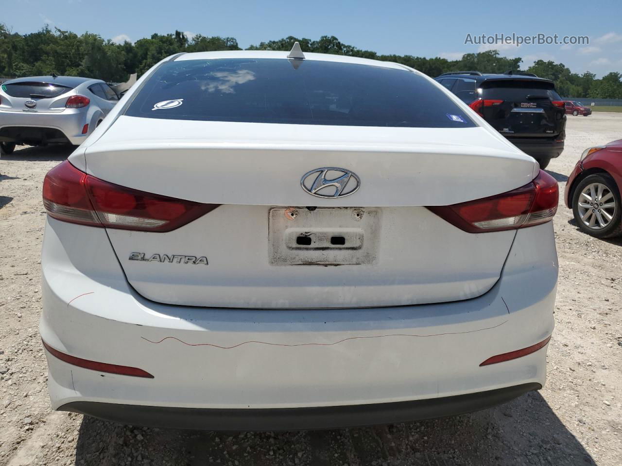 2017 Hyundai Elantra Se White vin: 5NPD84LF8HH057532