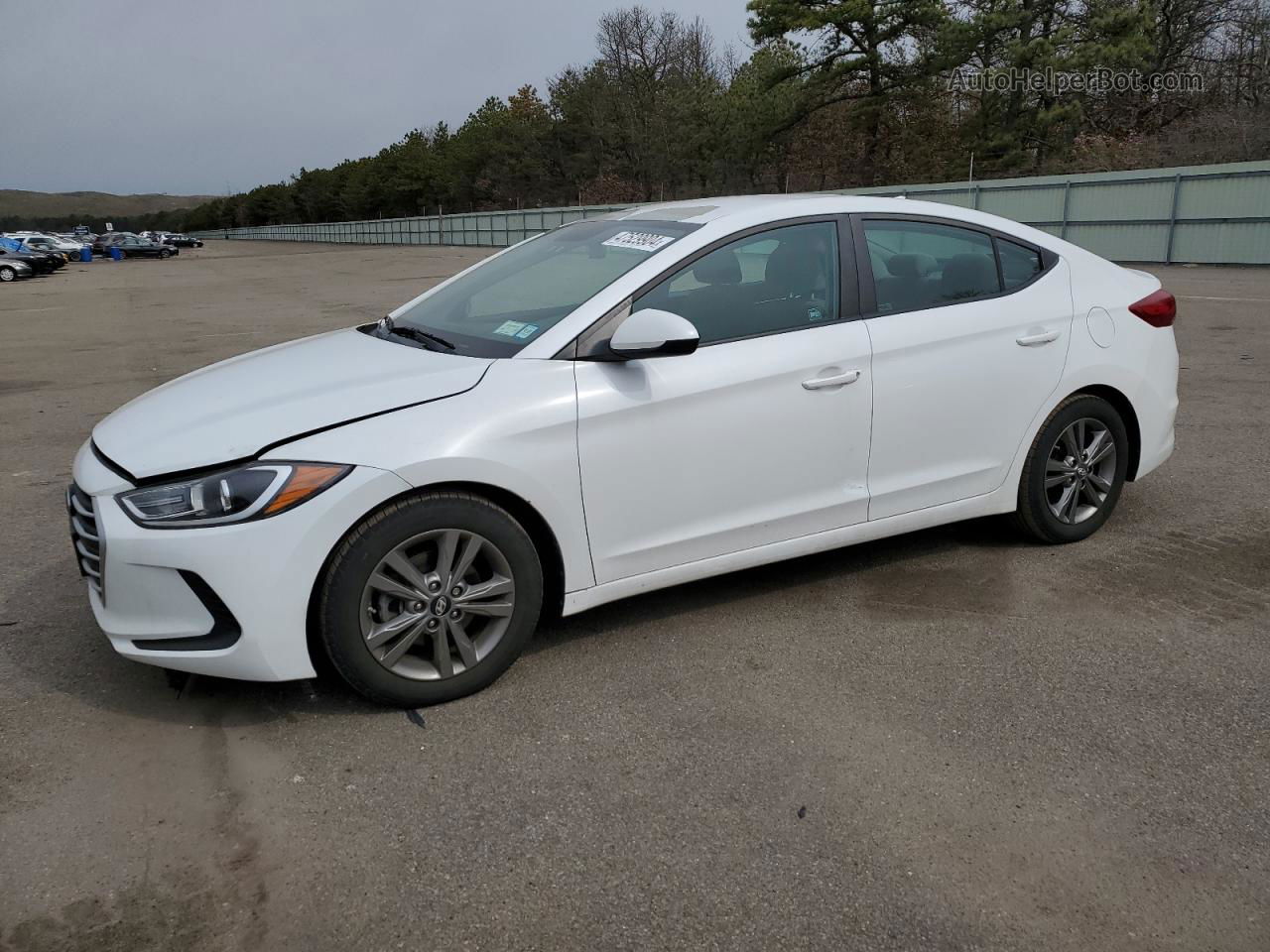 2017 Hyundai Elantra Se White vin: 5NPD84LF8HH097657