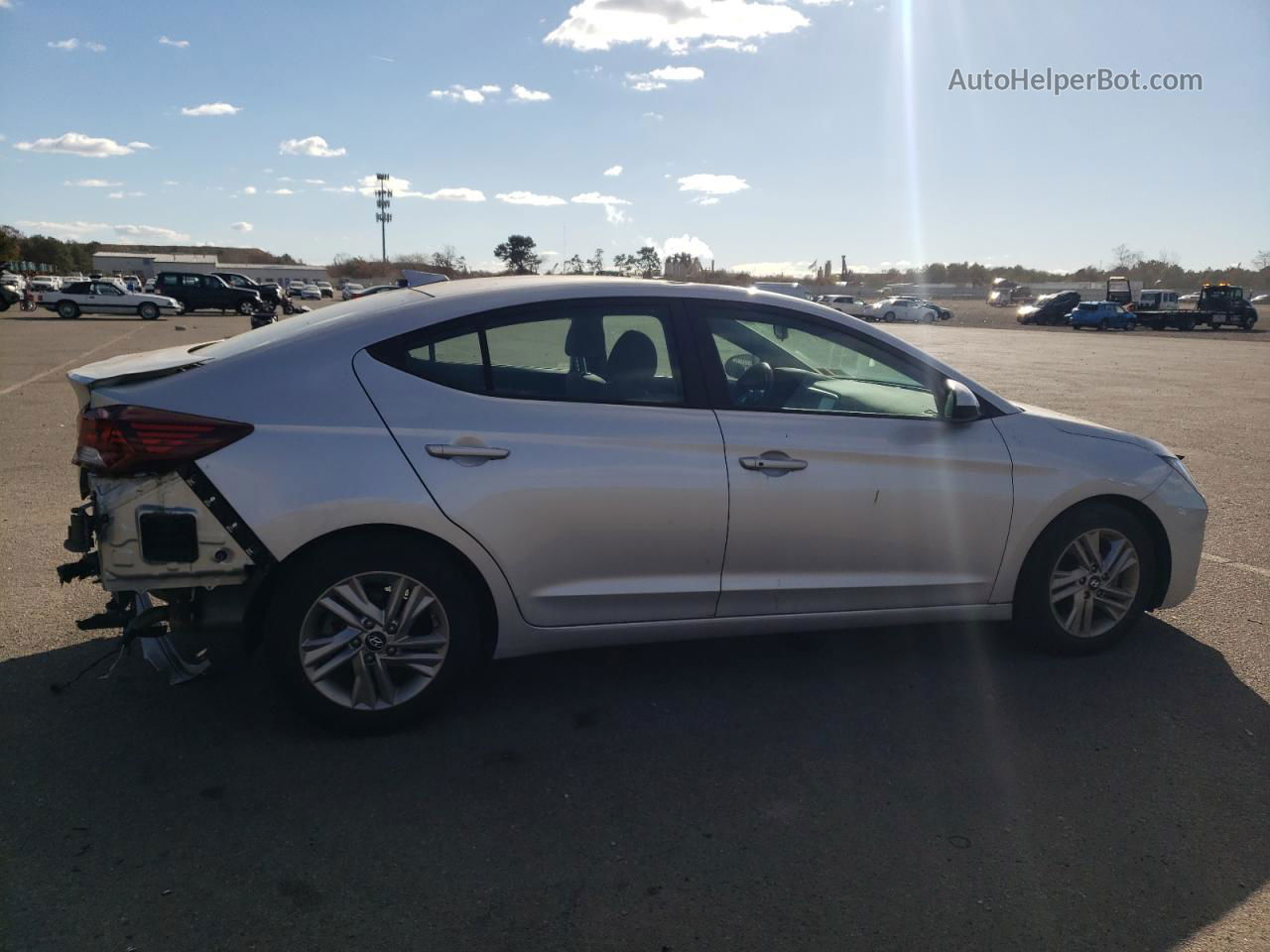 2019 Hyundai Elantra Sel Серебряный vin: 5NPD84LF8KH412402