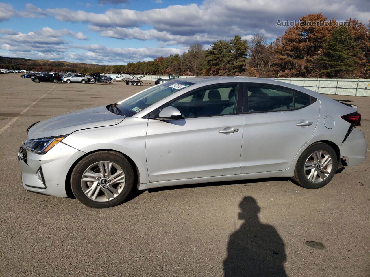 2019 Hyundai Elantra Sel Серебряный vin: 5NPD84LF8KH412402