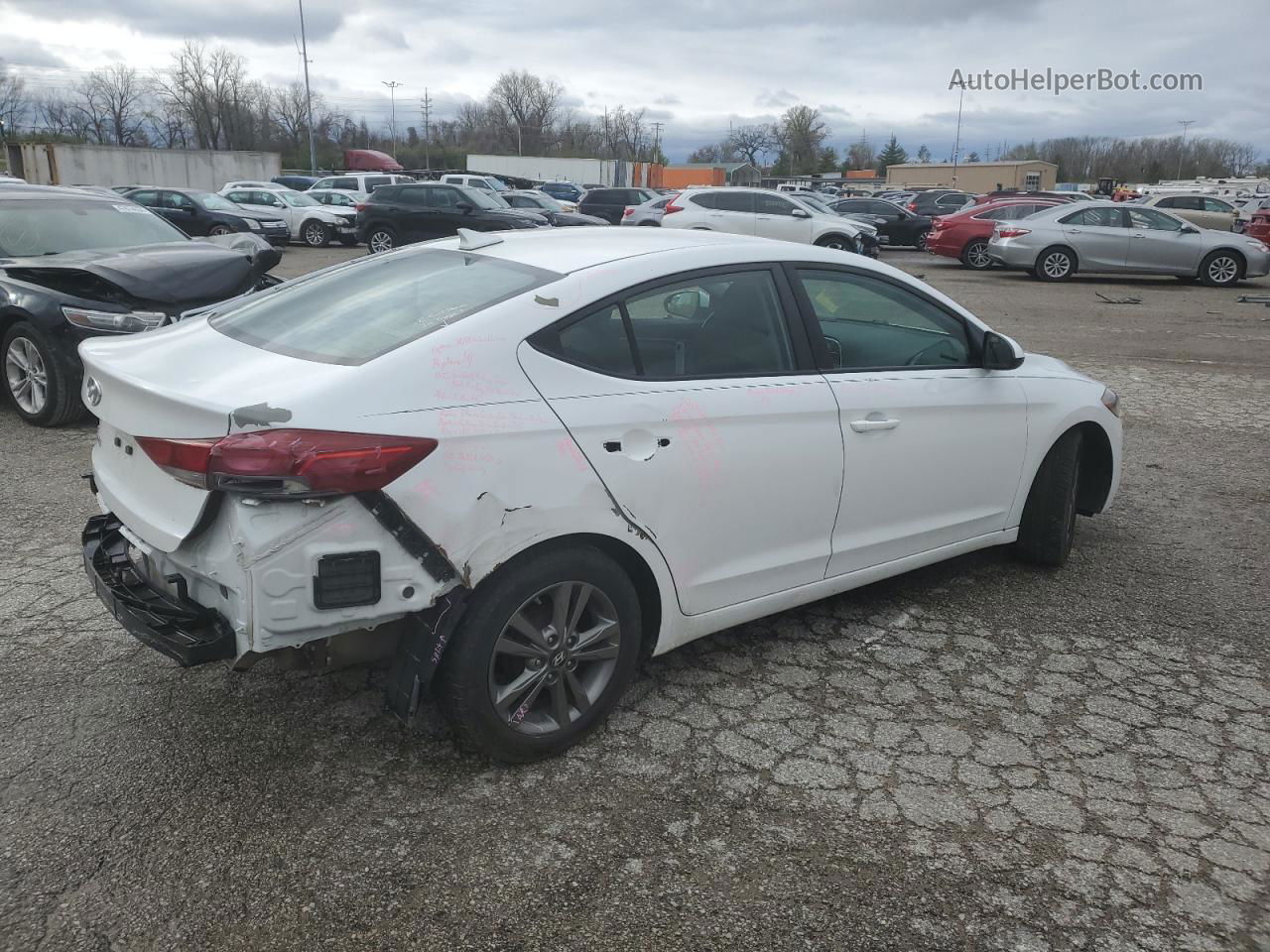 2017 Hyundai Elantra Se White vin: 5NPD84LF9HH007528