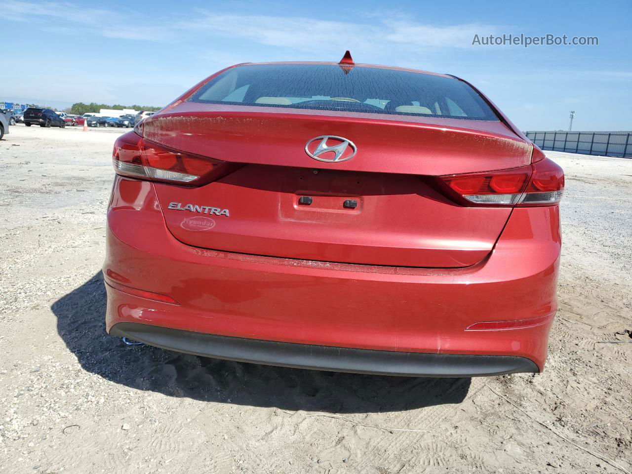 2017 Hyundai Elantra Se Red vin: 5NPD84LF9HH140869