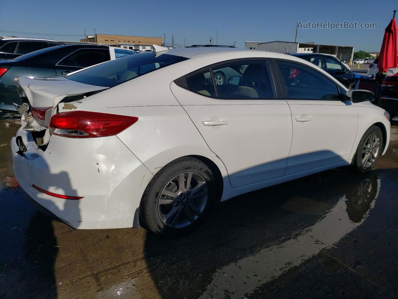 2017 Hyundai Elantra Se White vin: 5NPD84LF9HH151483