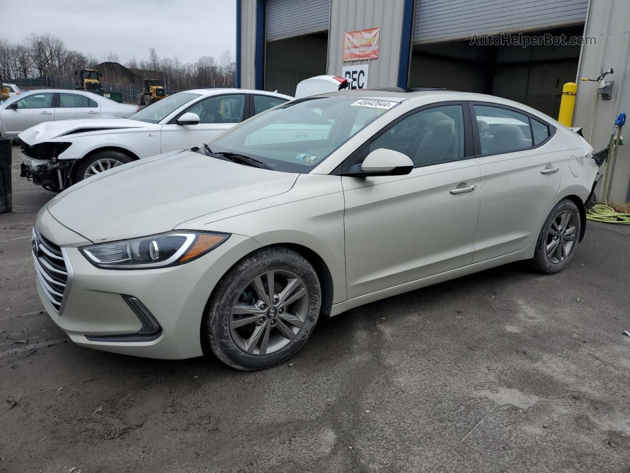 2017 Hyundai Elantra Se Tan vin: 5NPD84LF9HH166047