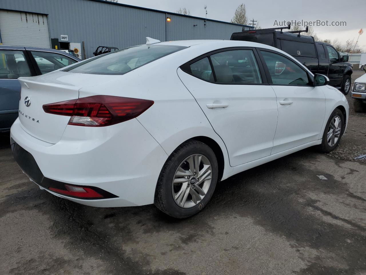 2019 Hyundai Elantra Sel White vin: 5NPD84LF9KH457378