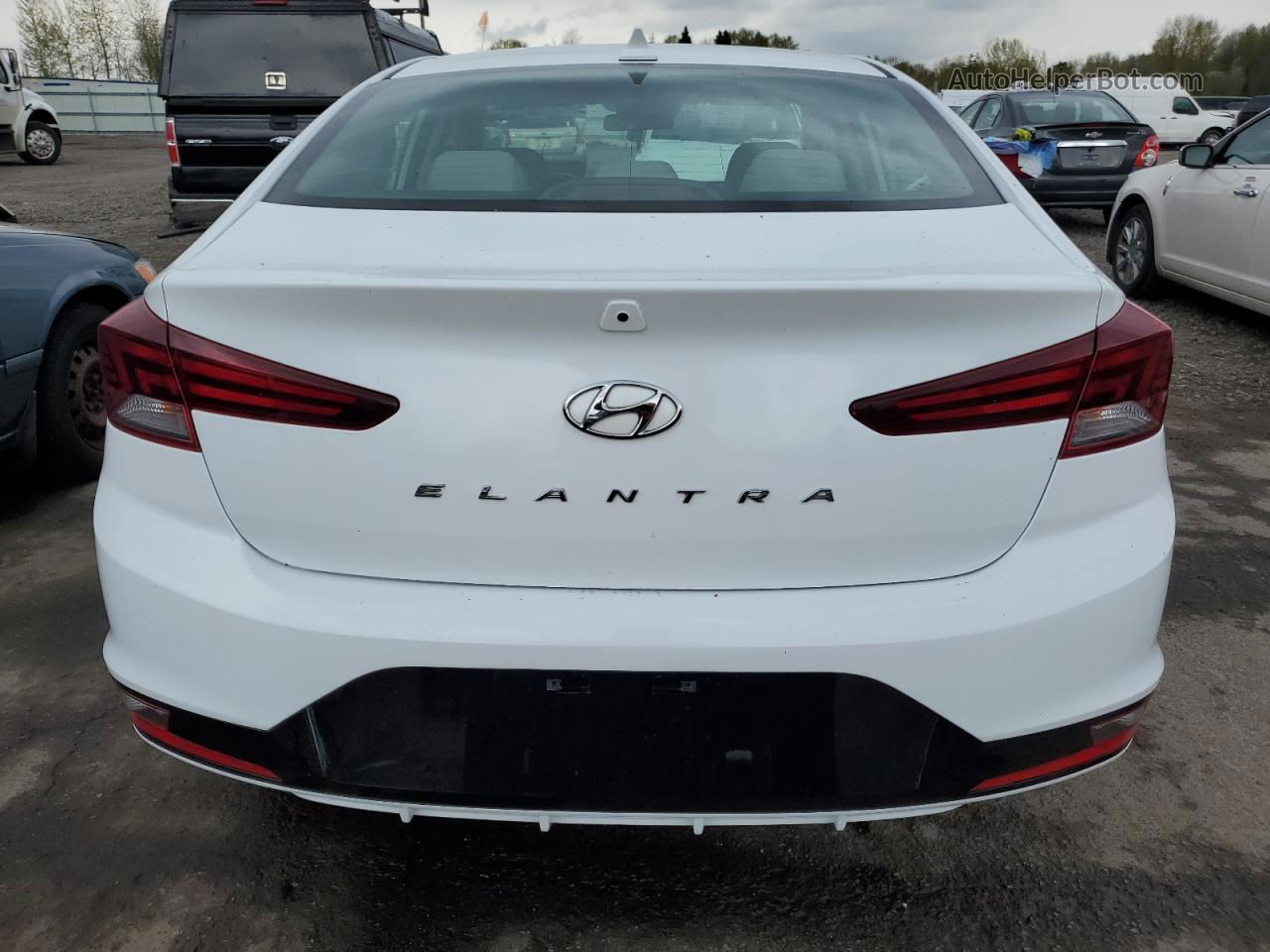 2019 Hyundai Elantra Sel Белый vin: 5NPD84LF9KH457378