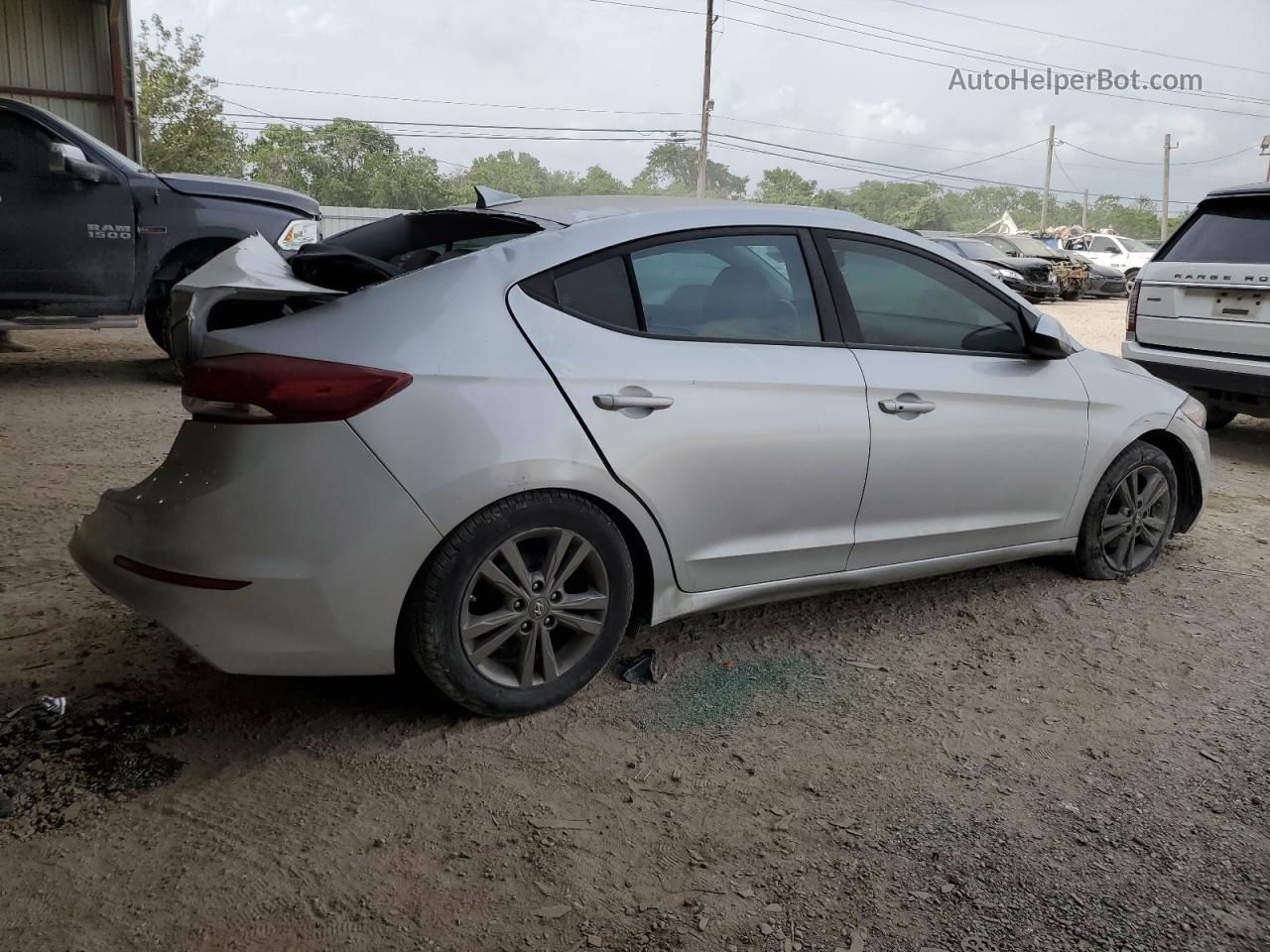 2017 Hyundai Elantra Se Silver vin: 5NPD84LFXHH015881