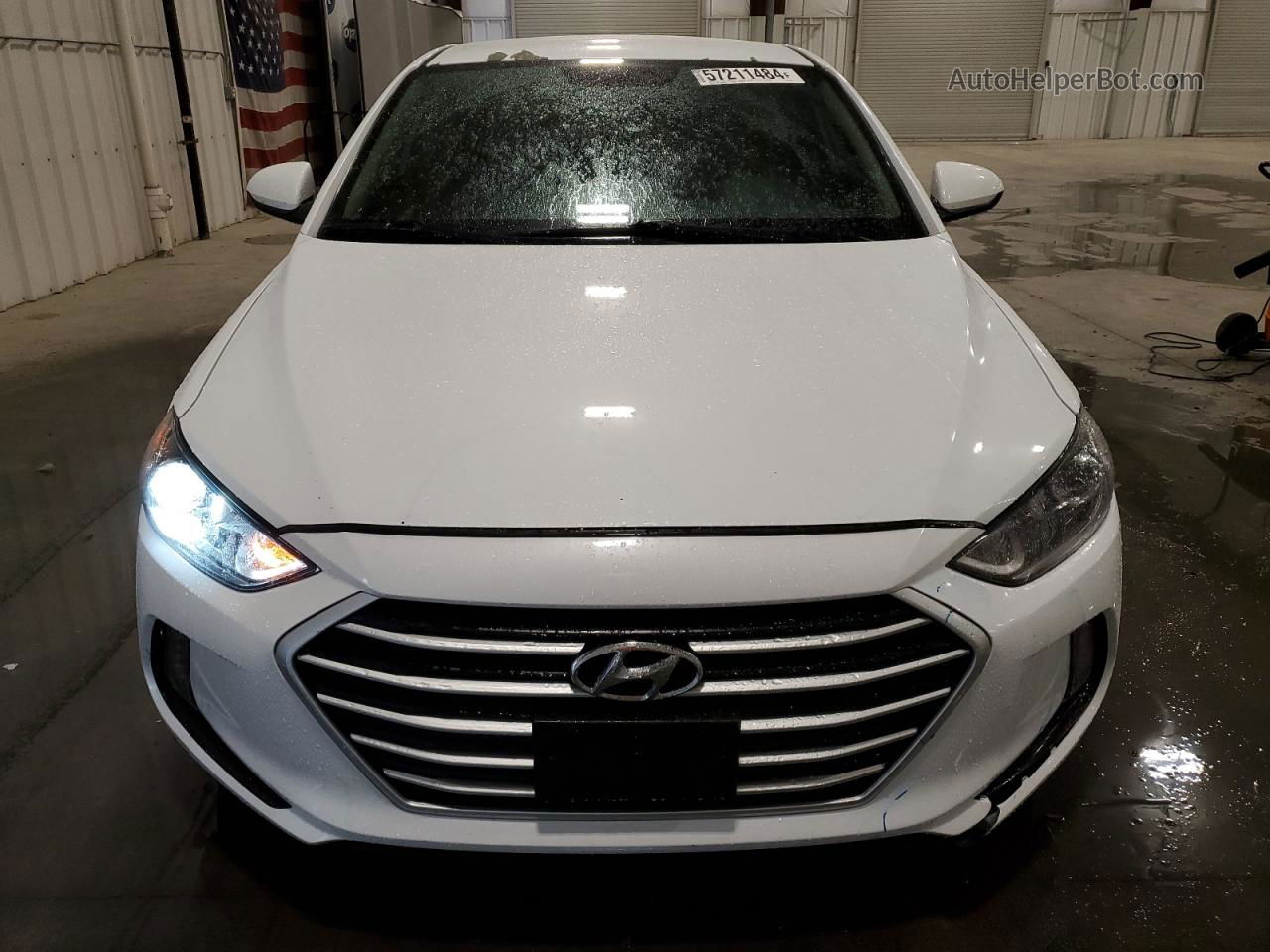 2017 Hyundai Elantra Se White vin: 5NPD84LFXHH063705