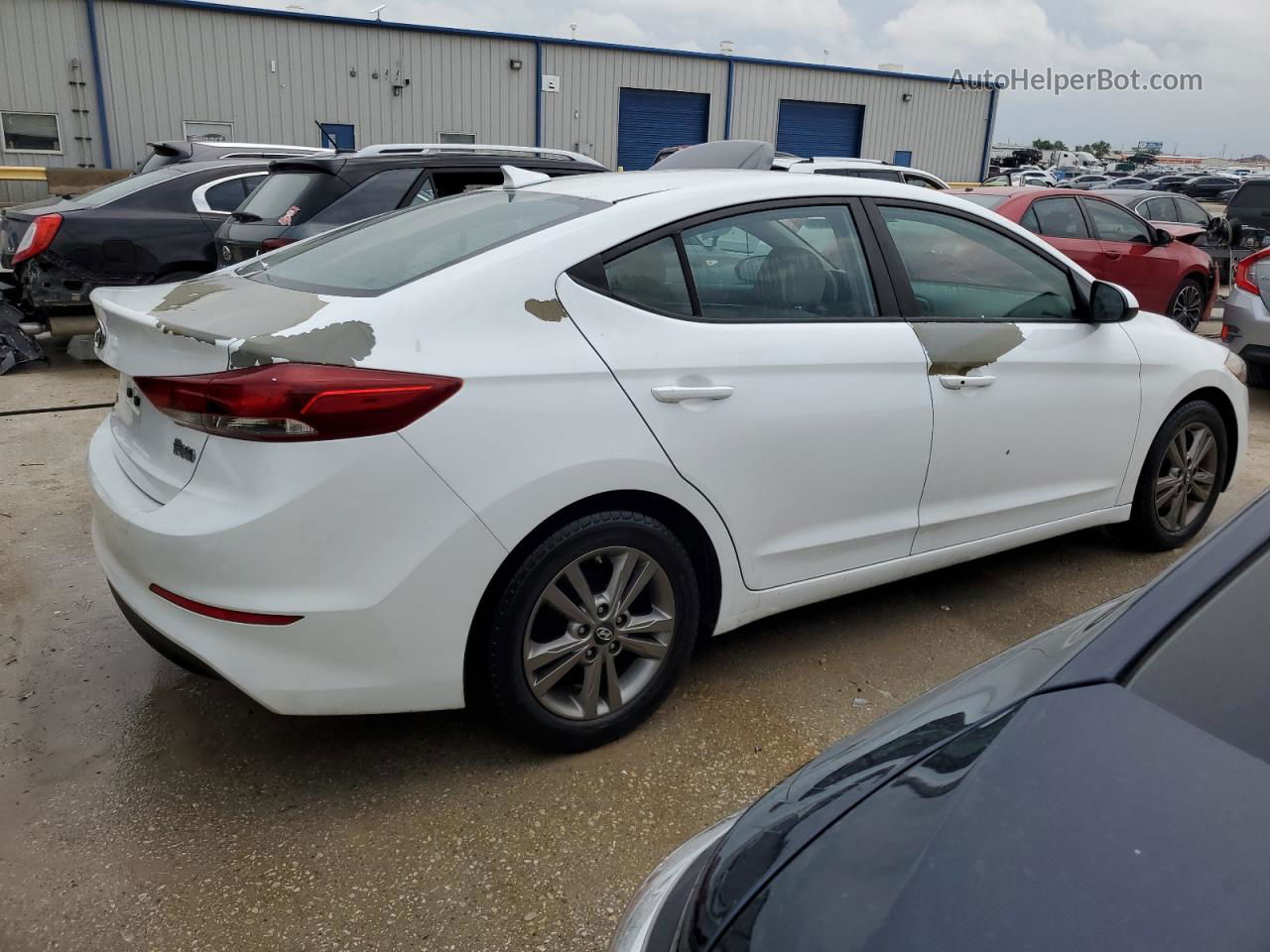 2017 Hyundai Elantra Se White vin: 5NPD84LFXHH133221