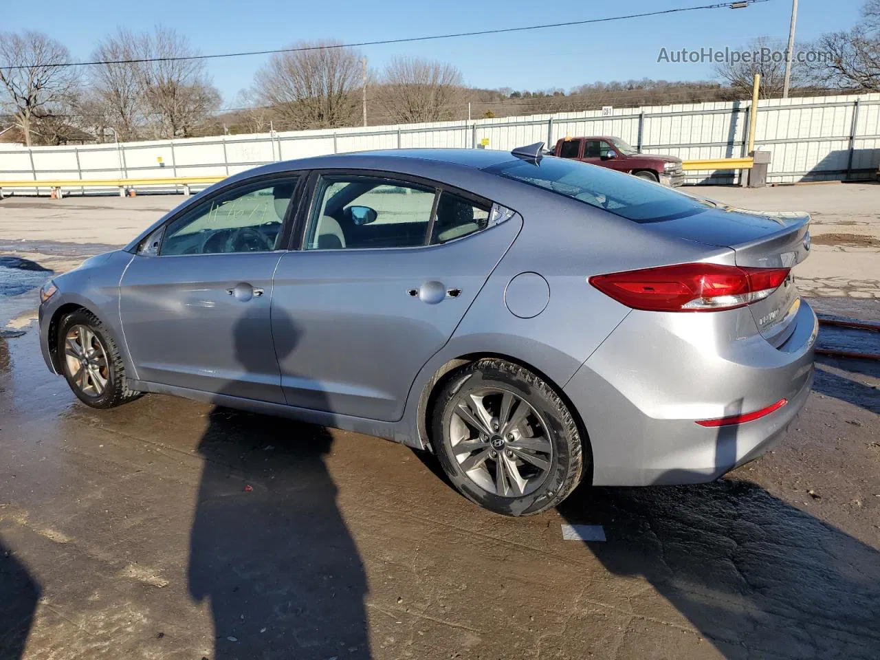 2017 Hyundai Elantra Se Silver vin: 5NPD84LFXHH182094