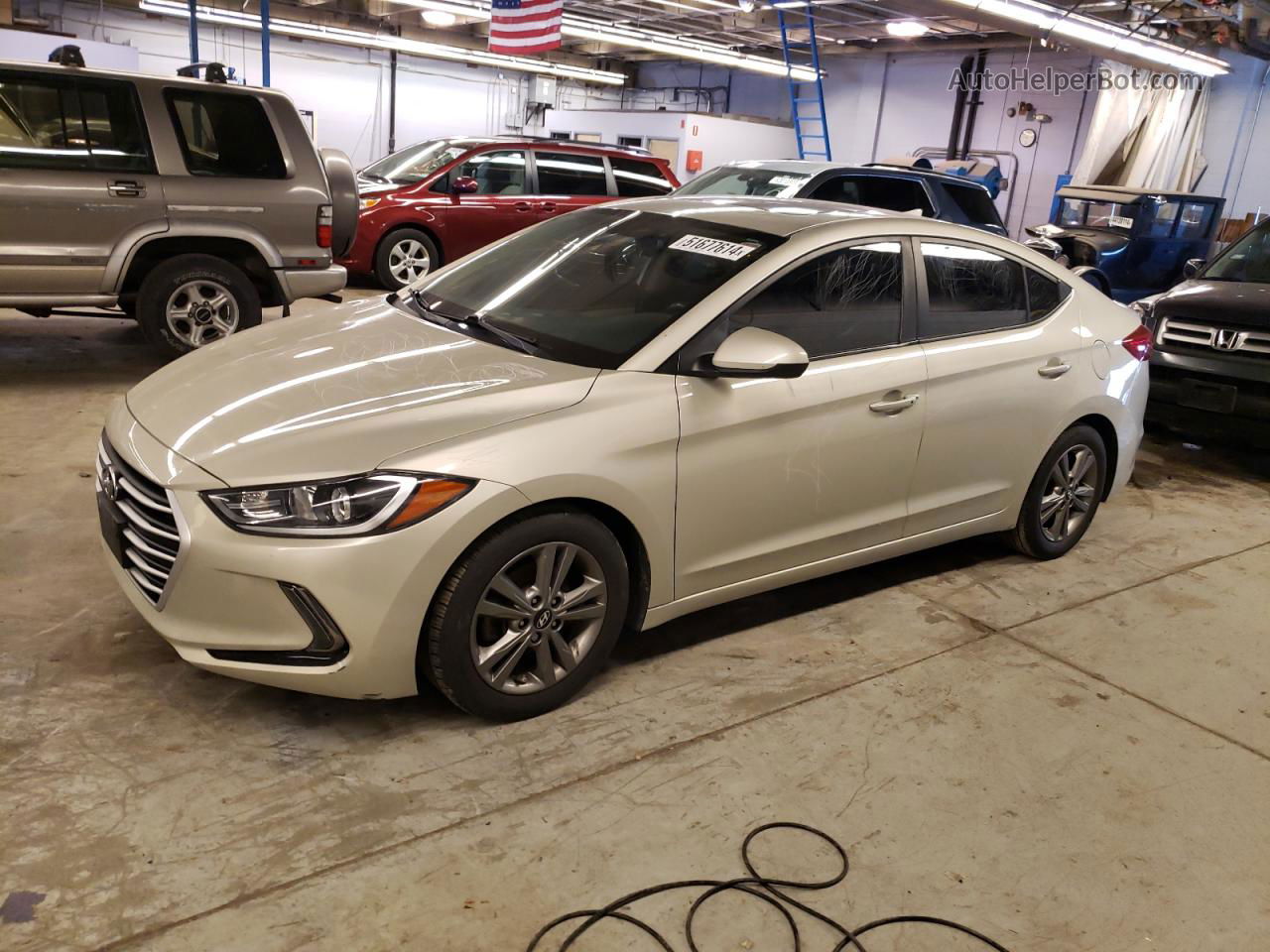 2017 Hyundai Elantra Se Silver vin: 5NPD84LFXHH204983