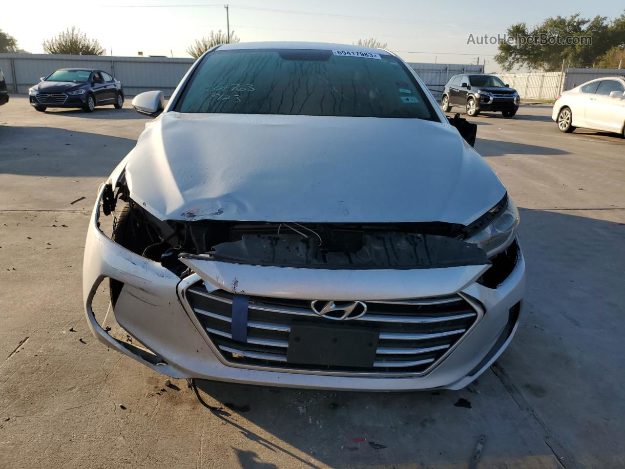 2018 Hyundai Elantra Sel Серебряный vin: 5NPD84LFXJH246835