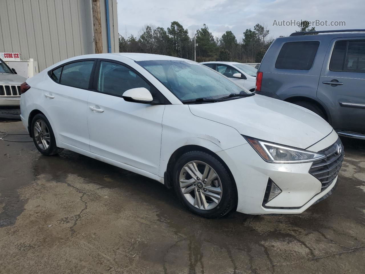 2019 Hyundai Elantra Sel White vin: 5NPD84LFXKH403510