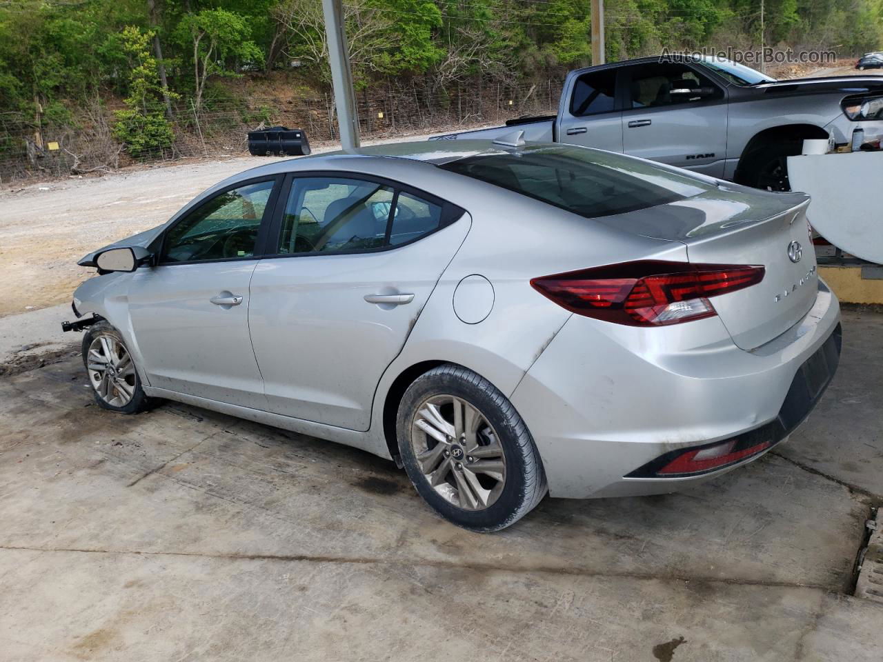 2019 Hyundai Elantra Sel Silver vin: 5NPD84LFXKH461679