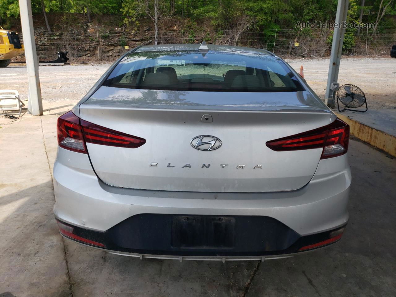 2019 Hyundai Elantra Sel Silver vin: 5NPD84LFXKH461679