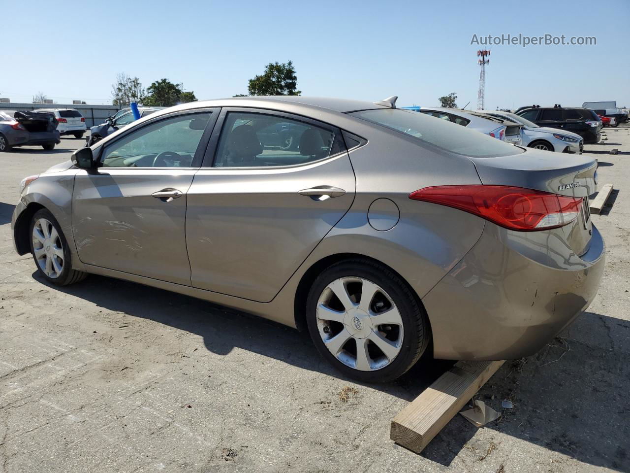 2013 Hyundai Elantra Gls Tan vin: 5NPDH4AE0DH354069