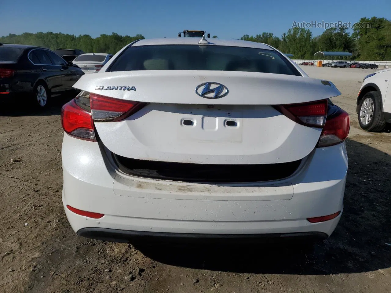 2016 Hyundai Elantra Se White vin: 5NPDH4AE0GH672827