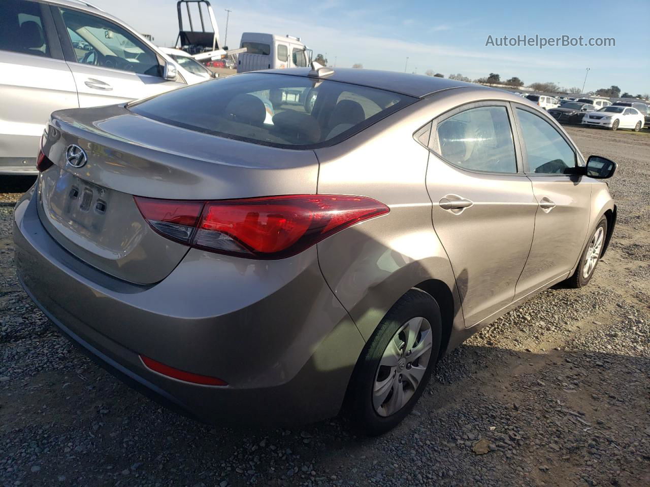 2016 Hyundai Elantra Se Gray vin: 5NPDH4AE0GH692267