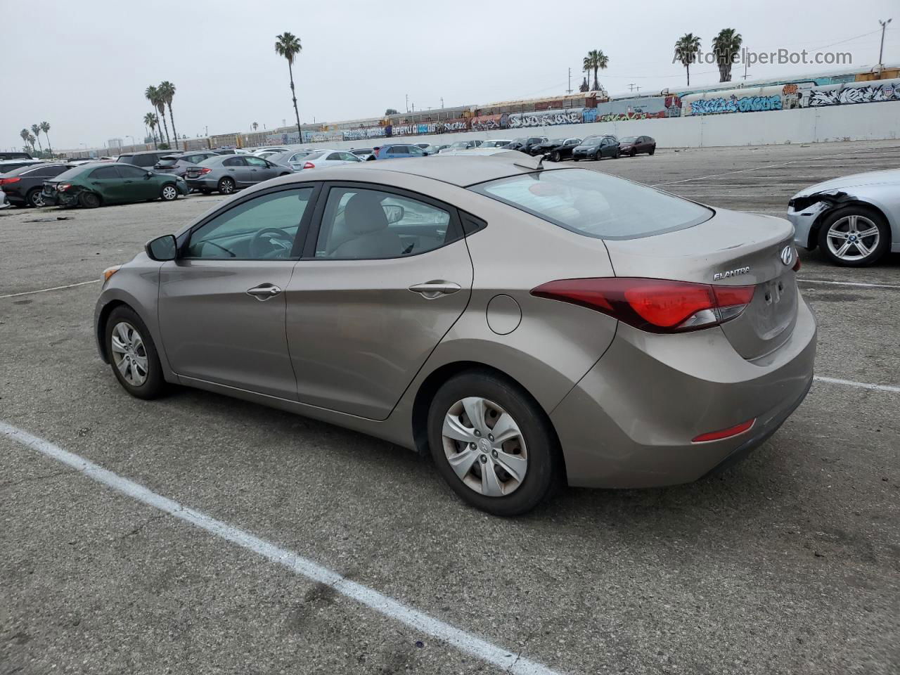 2016 Hyundai Elantra Se Tan vin: 5NPDH4AE0GH692706