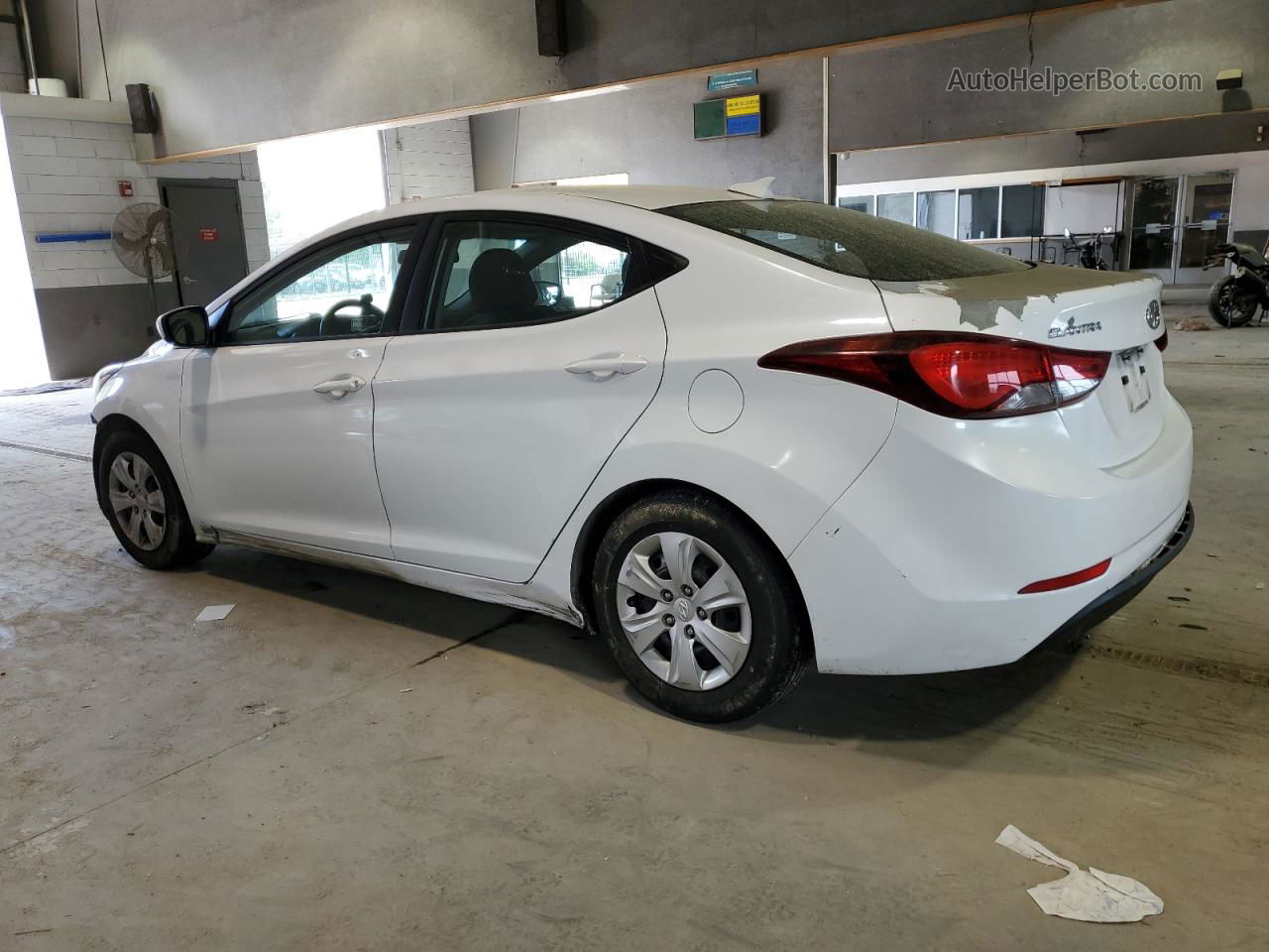 2016 Hyundai Elantra Se White vin: 5NPDH4AE0GH789632