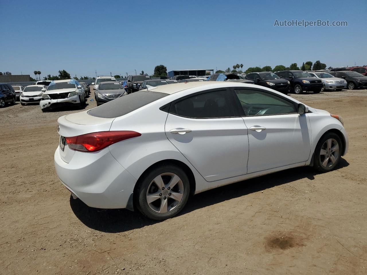 2012 Hyundai Elantra Gls White vin: 5NPDH4AE1CH121803