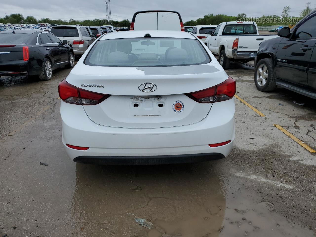 2016 Hyundai Elantra Se White vin: 5NPDH4AE1GH720125