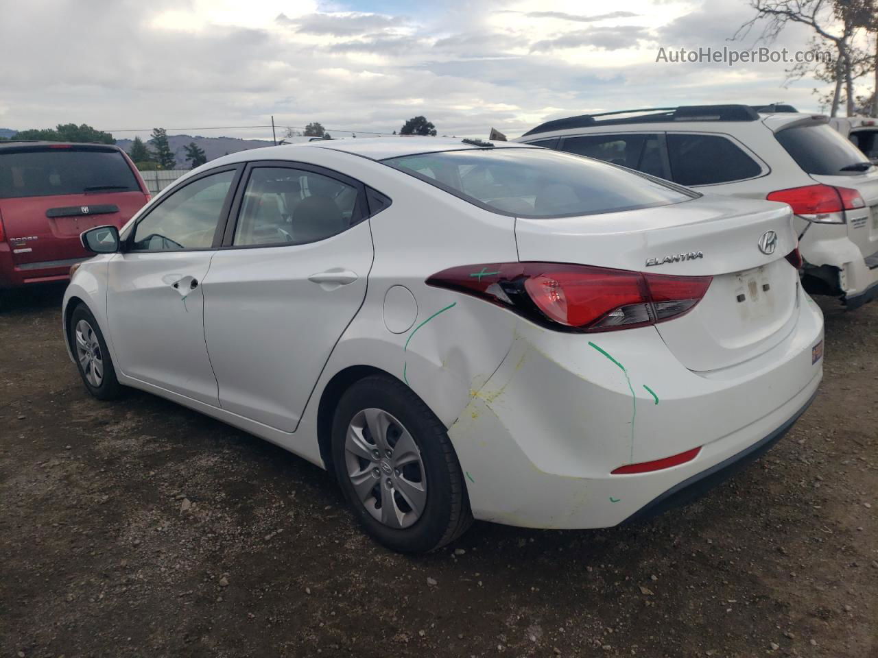 2016 Hyundai Elantra Se White vin: 5NPDH4AE1GH787386