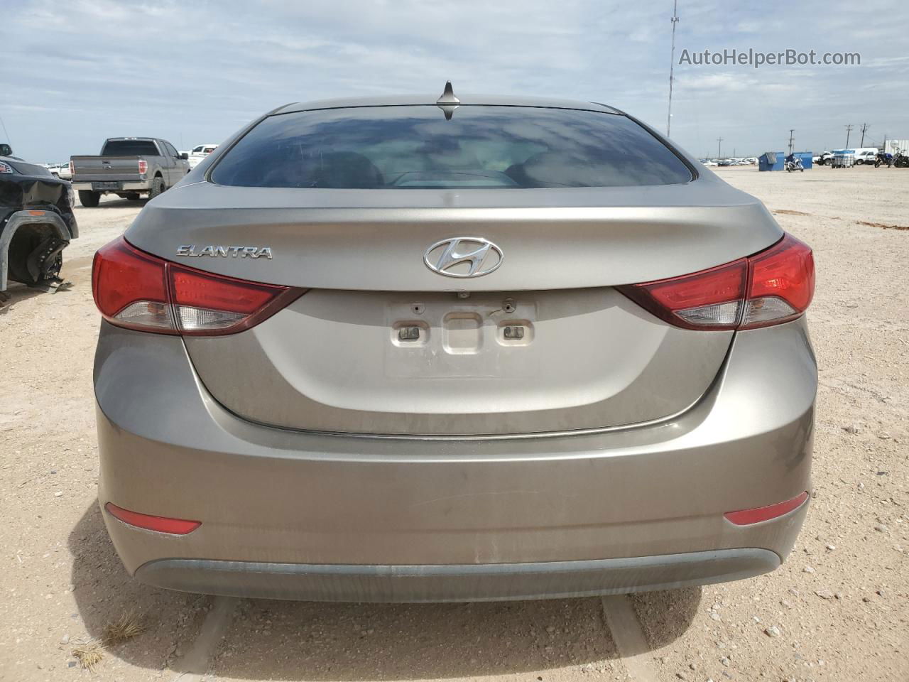 2015 Hyundai Elantra Se Brown vin: 5NPDH4AE3FH570047