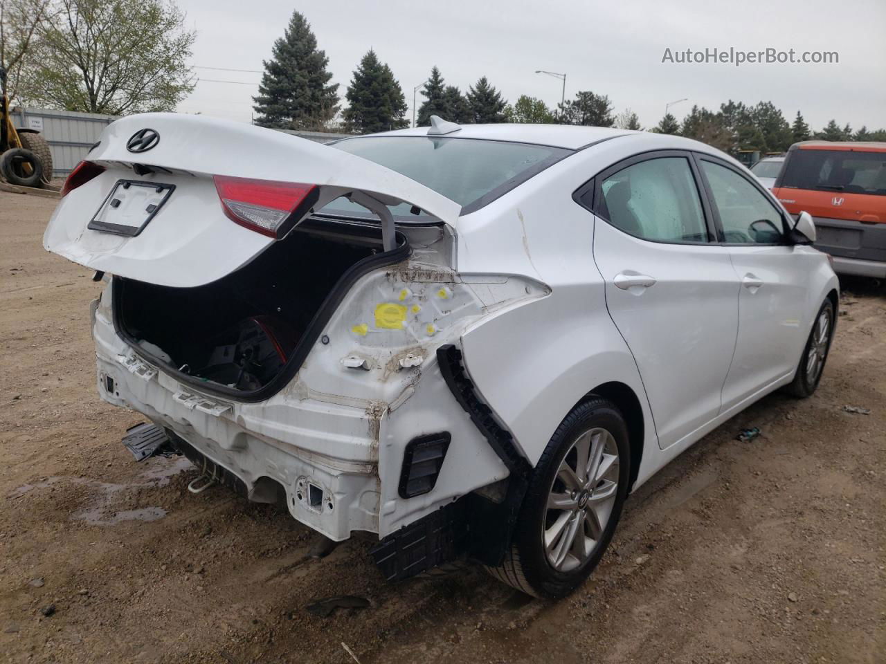 2016 Hyundai Elantra Se White vin: 5NPDH4AE3GH652913