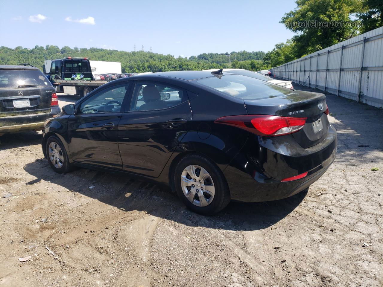 2016 Hyundai Elantra Se Black vin: 5NPDH4AE3GH680596