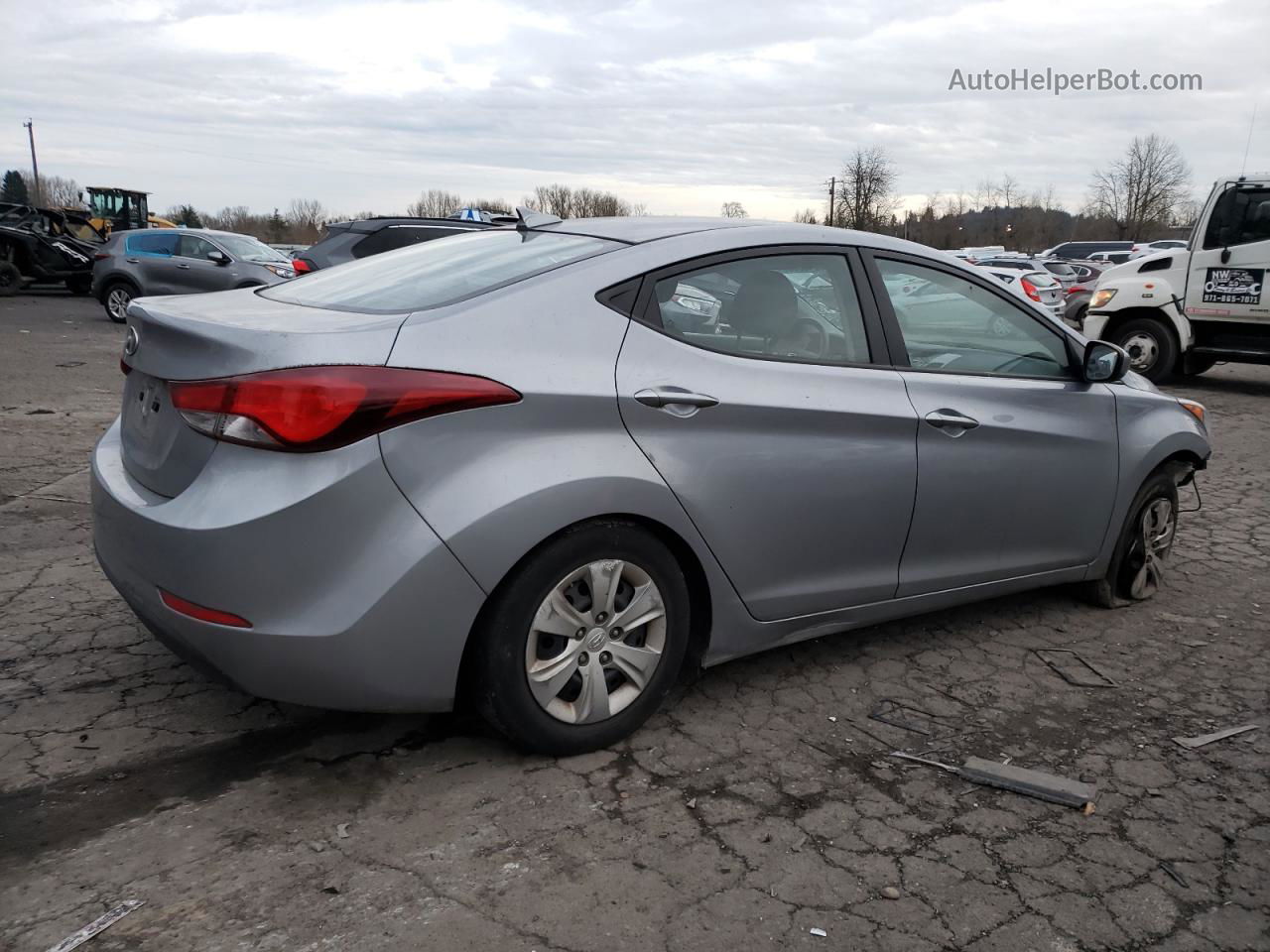 2016 Hyundai Elantra Se Gray vin: 5NPDH4AE3GH769469