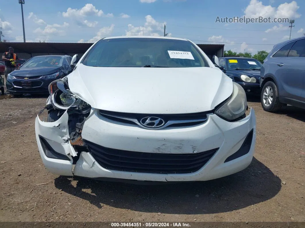 2016 Hyundai Elantra Se Белый vin: 5NPDH4AE4GH663810