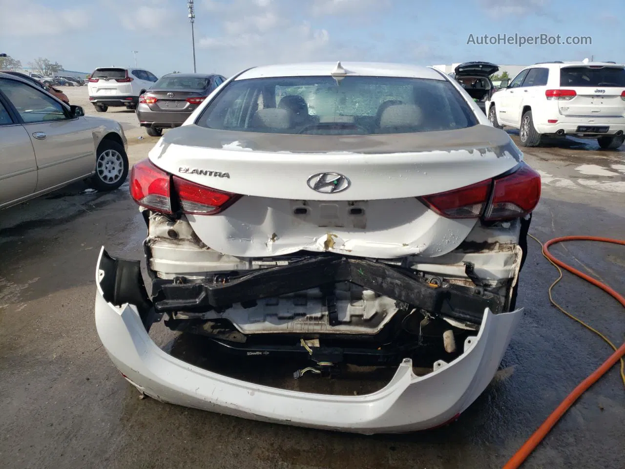 2016 Hyundai Elantra Se White vin: 5NPDH4AE4GH771442