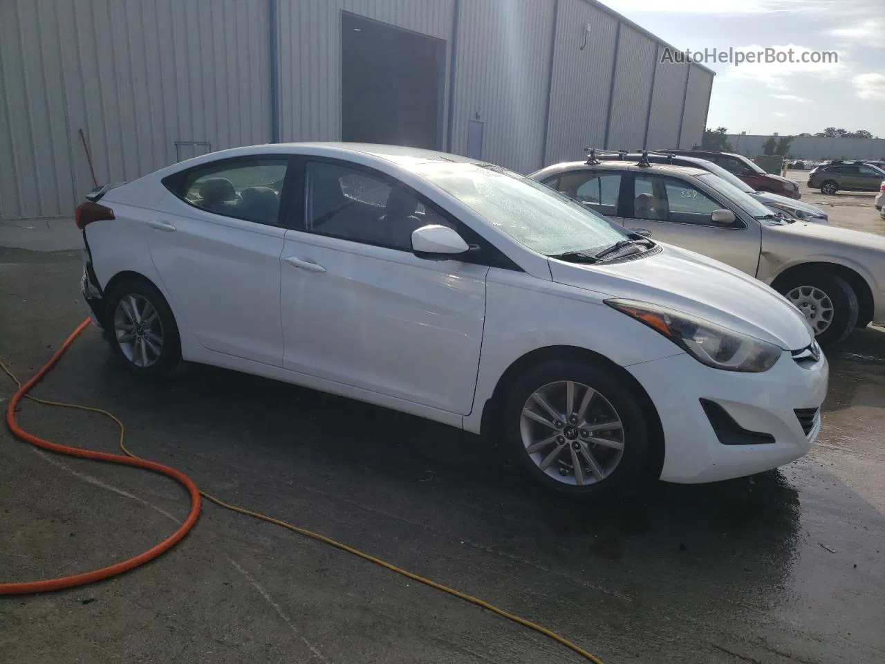 2016 Hyundai Elantra Se White vin: 5NPDH4AE4GH771442