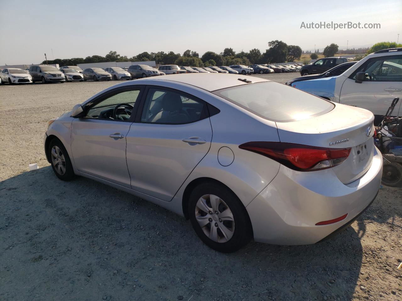 2016 Hyundai Elantra Se Silver vin: 5NPDH4AE5GH709676