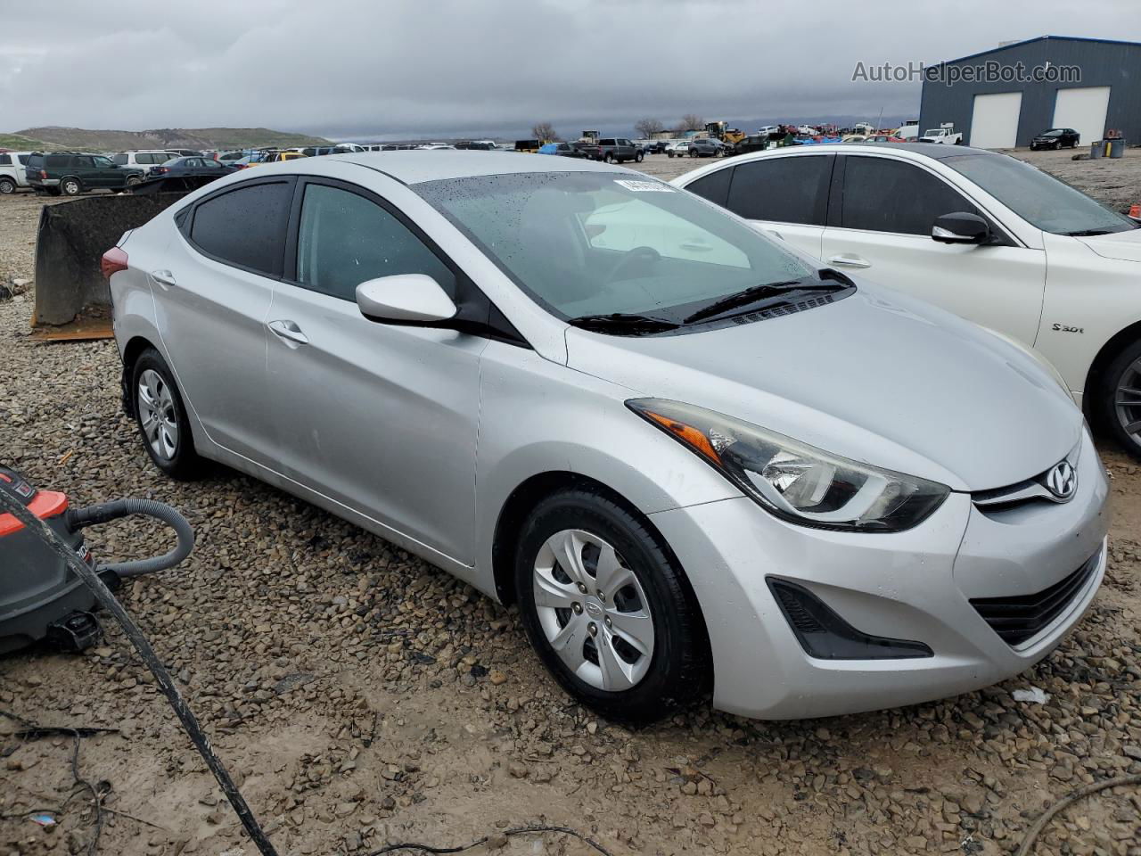 2016 Hyundai Elantra Se Silver vin: 5NPDH4AE5GH710276