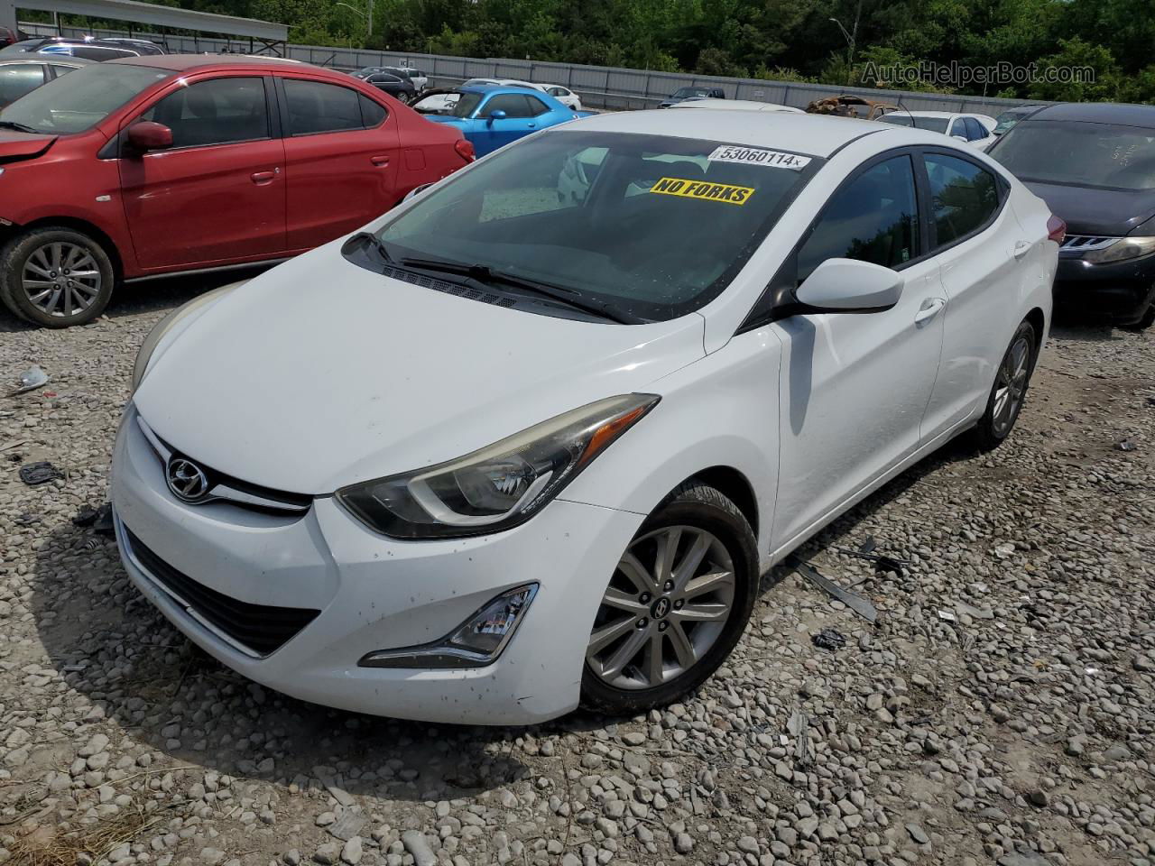 2016 Hyundai Elantra Se White vin: 5NPDH4AE5GH737445