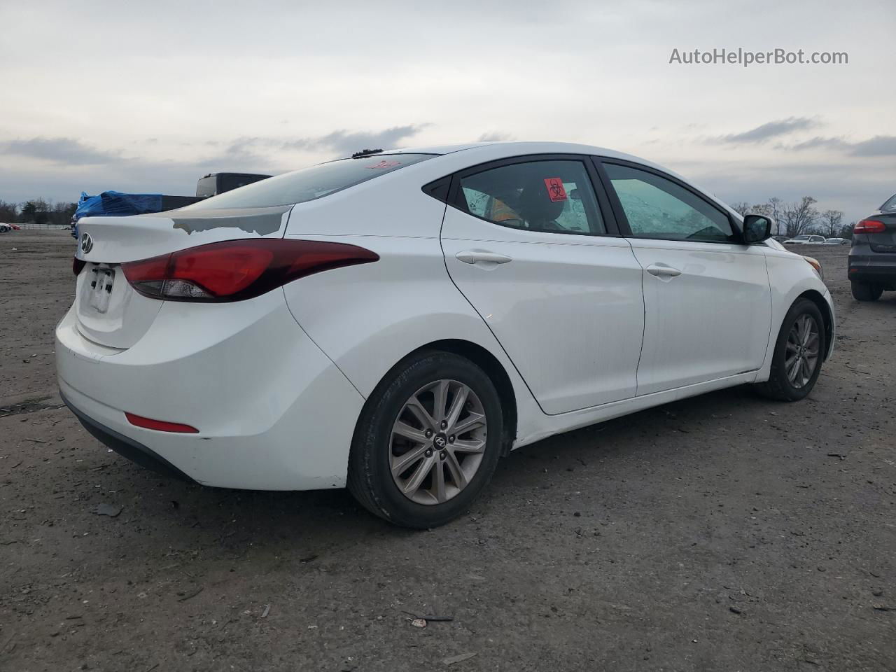 2016 Hyundai Elantra Se White vin: 5NPDH4AE5GH770641