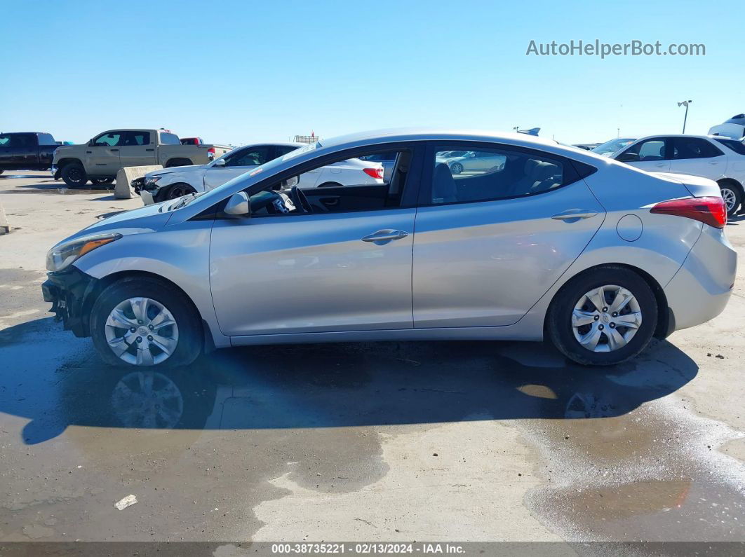 2016 Hyundai Elantra Se Silver vin: 5NPDH4AE6GH670211